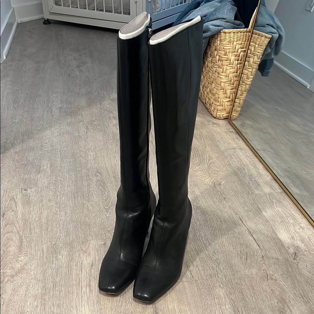 Black Knee-High Women's Boots